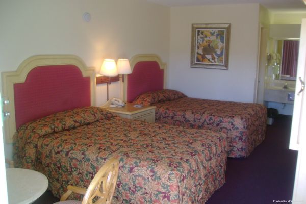 WESTERN MOTEL PHILADELPHIA (Deemer)